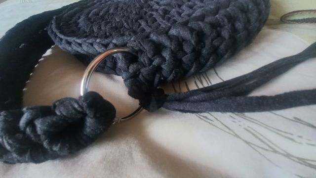 Bolso de trapillo negro