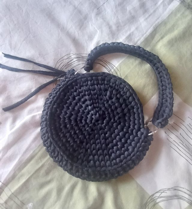 Bolso de trapillo negro