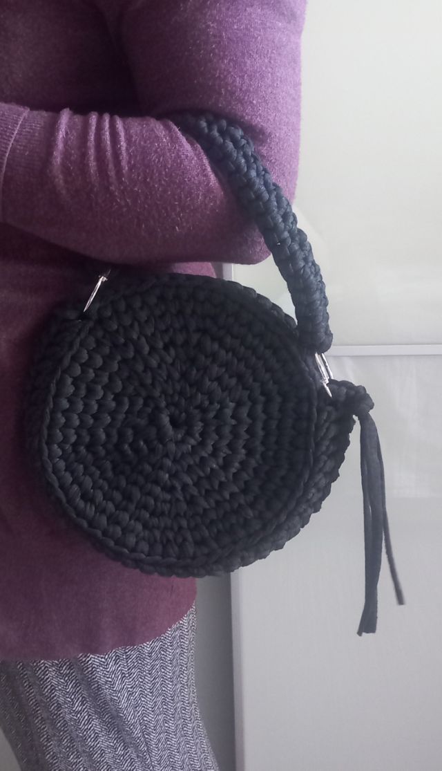 Bolso de trapillo negro