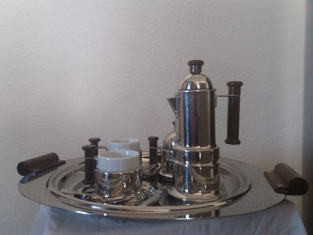 JUEGO DE CAFÉ. VEV Vigan. Ottone Italia 1970-1990.