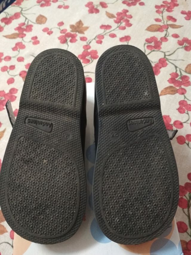 Merceditas hebilla. Zapatos Andanines. Talla 23