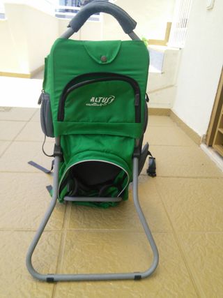 Mochila portabebes Altus para montañismo de segunda mano por 65 EUR en  Málaga en WALLAPOP
