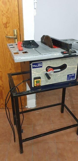 Sierra circular para madera de segunda mano por 70 € en Moraleja en