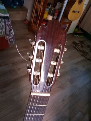 Guitarra Juan Estruch Trovador 500 de segunda mano por 65 EUR en Ullastrell  en WALLAPOP