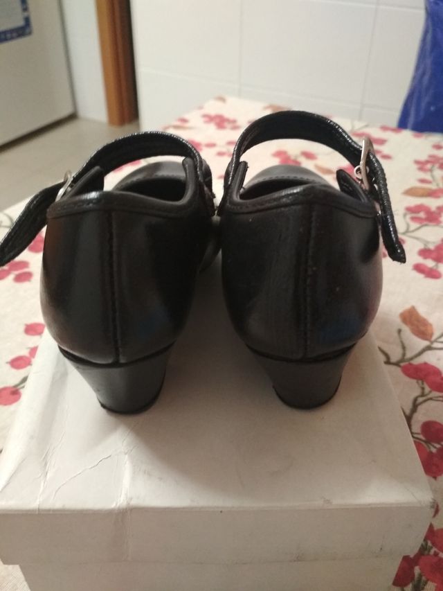 Zapatos sevillana, flamenco. Talla 25