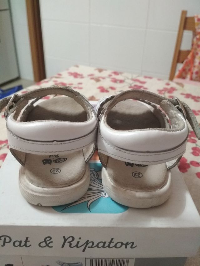 Sandalias Pat & Ripaton. Talla 22