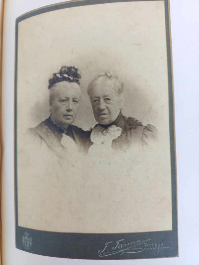 Carlos VII cartas familiares Facsimil