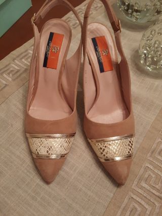 Zapatos fiesta de segunda mano por 40 EUR en Salamanca en WALLAPOP