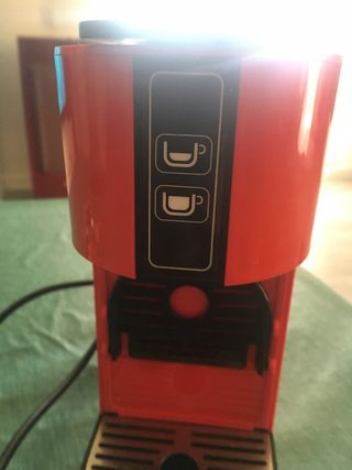 Cafetera Novell de segunda mano por 25 EUR en Sitges en WALLAPOP
