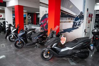 Oferta scooter 5 años de garantía + seguro + baul