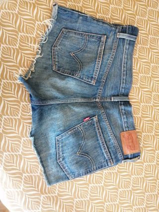 comprar Levi's® 501® Hemmed Shorts 36512-0092. Vaquero corto on line en  clipmodajoven.es