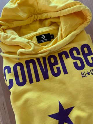 Sudadera converse de segunda mano por 30 EUR en A Coruña en WALLAPOP