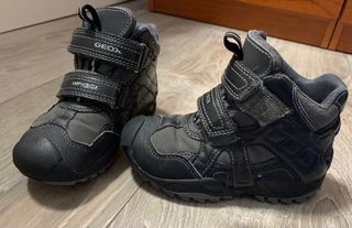 Geox anfibio. Goretex de geox, Num 28 de segunda mano por 14 EUR en San  Bizenti-Barakaldo en WALLAPOP