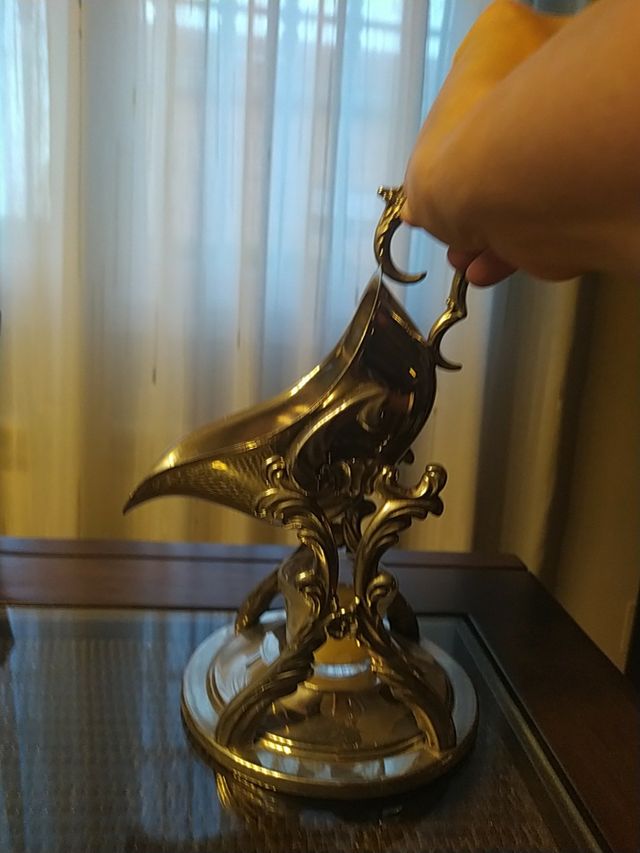 Salsera con calentador de vela