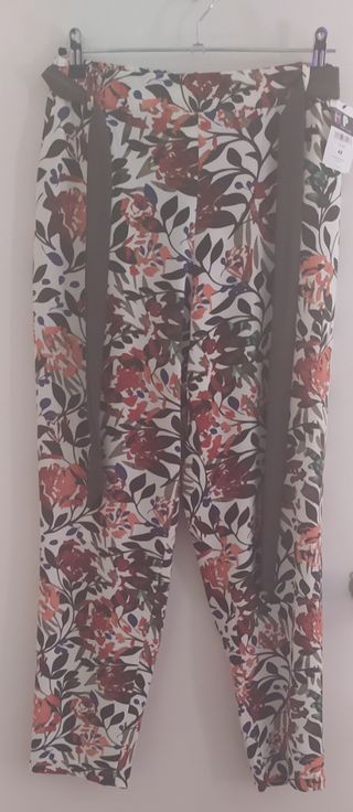 Pilar Prieto. Pantalones verano de segunda mano por 15 EUR en Aranjuez en  WALLAPOP