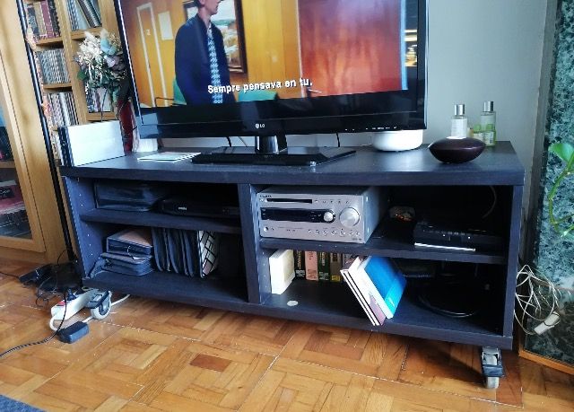 Mueble TV negro de segunda mano por 30 € en Barcelona en WALLAPOP