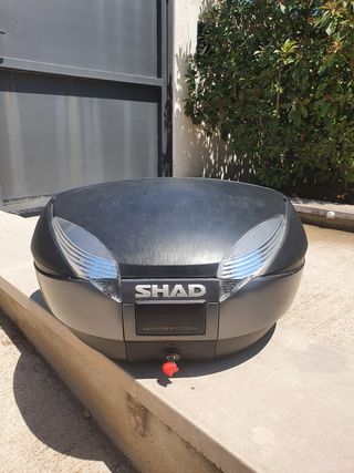 Baul Shad sh48 moto de segunda mano por 110 EUR en Teià en WALLAPOP