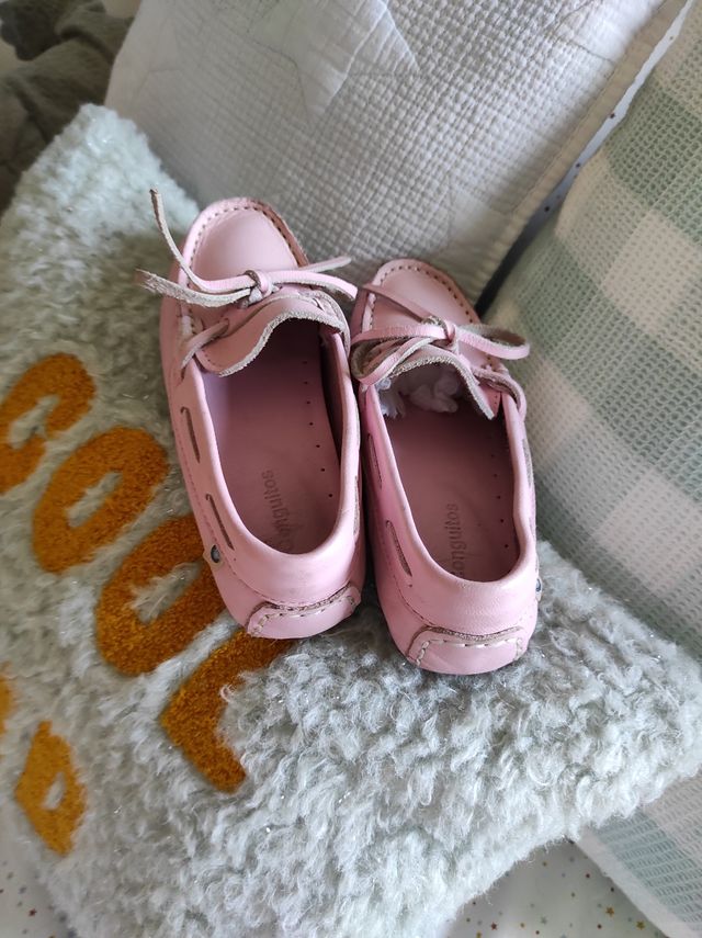 Mocasines Conguitos número 28