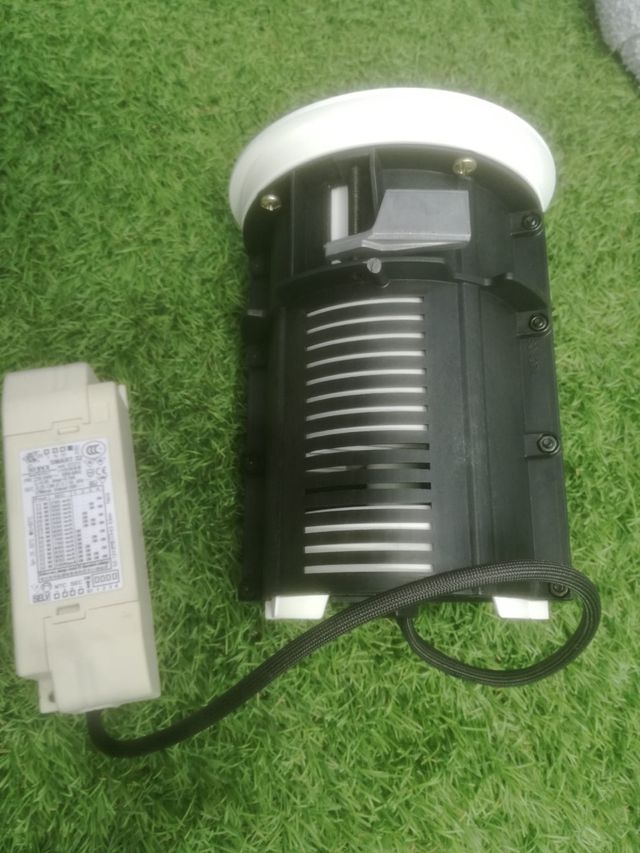 HALOGENOS OJO DE BUEY EXTENSIBLES