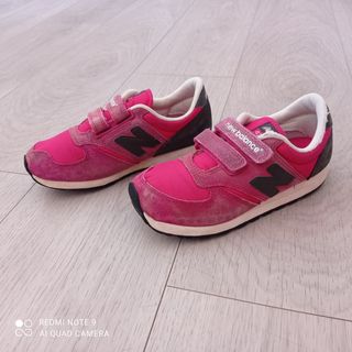Zapatillas New Balance Talla 32\\'5 de segunda mano por 9 EUR en Madrid en  WALLAPOP
