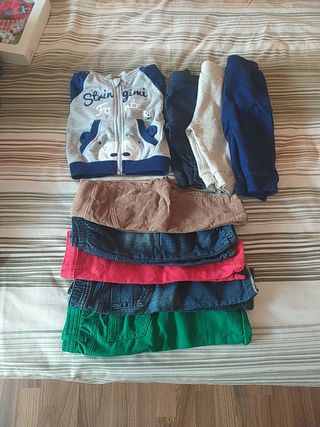 Ropa bebé niño 6-9 meses invierno de segunda mano por 20 EUR en Manresa en  WALLAPOP