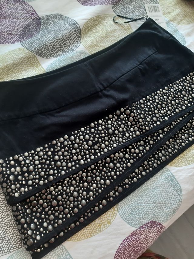 Falda Mango negra por estrenar!! talla 40-42