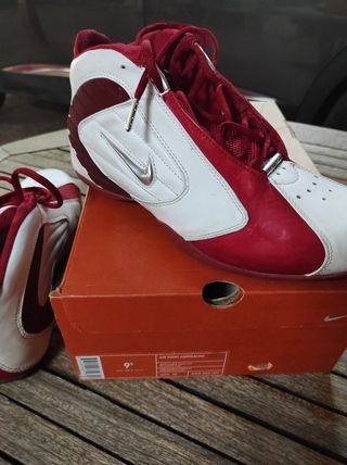 Zapatillas baloncesto Nike Air Zoom n43 27.5cm de segunda mano por 55 EUR  en Barbera del Valles en WALLAPOP