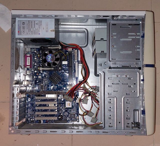 Caja PC + F.A.