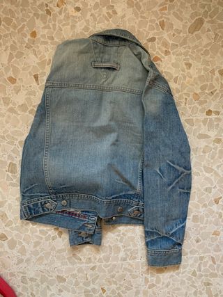 Chaqueta vaquera tommy hilfiger de segunda mano por 14 EUR en Córdoba en  WALLAPOP