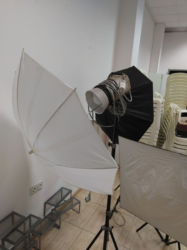 Lote de 3 focos de estudio profesional