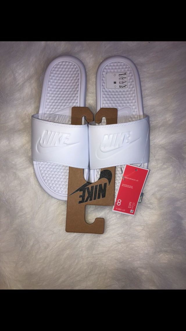 Chanclas nike blancas