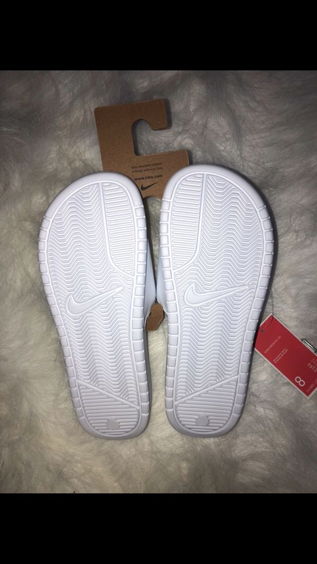 Chanclas nike blancas