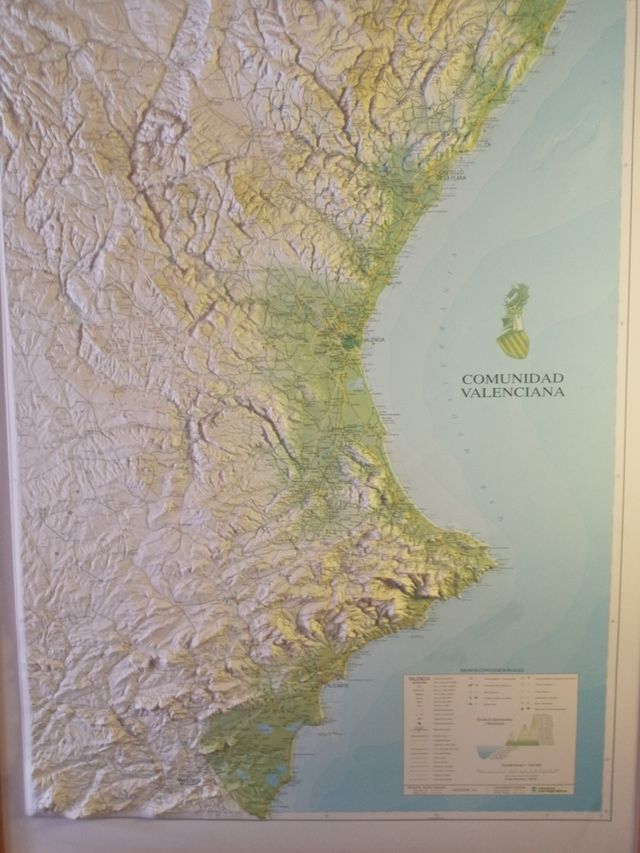 cuadro d la comunidad valenciana en relieve