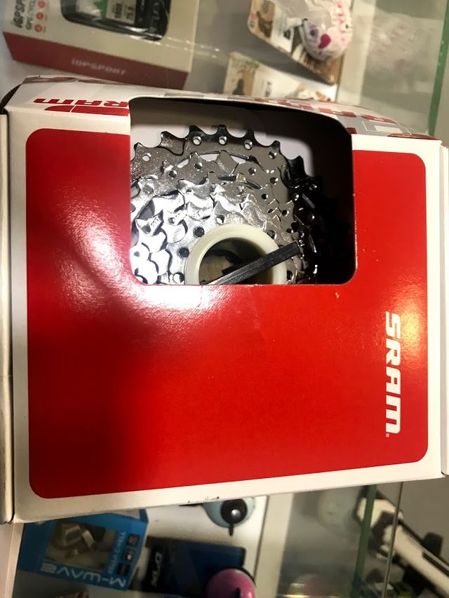 CASSETTE 8S 11-32 SRAM PG850 PLATA