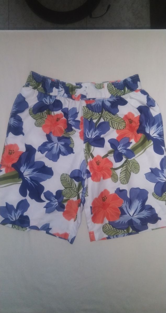 Bañador/Bermuda niño nuevo sin estrenar T. 9/10
