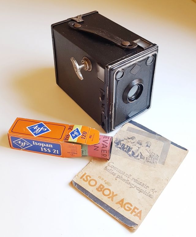 Agfa ISO BOX 34, con manual incluido 