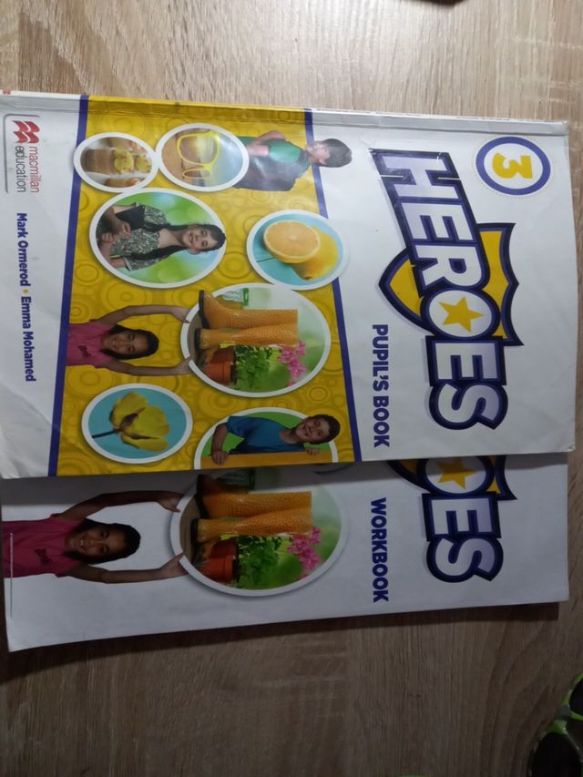 Libro inglés Héroes 3 primaria