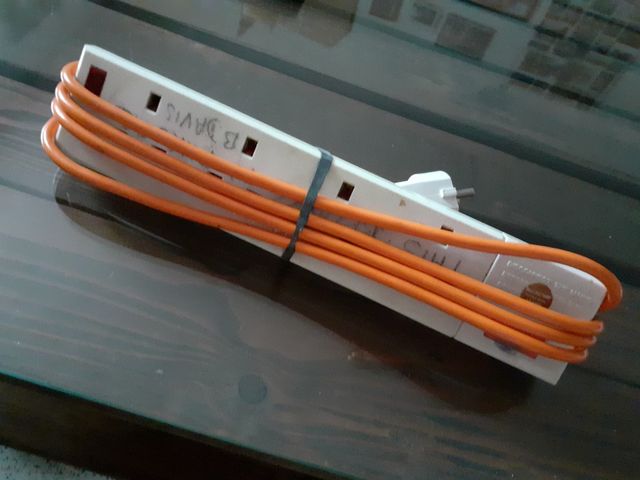 Adaptador de enchufe ingles