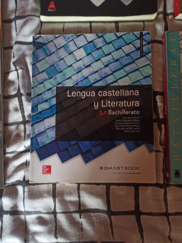 Libro de Lengua Castellana y Literatura 2º de Bach