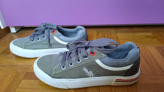Zapatillas 5even 7ive. Talla 35