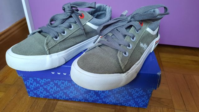 Zapatillas 5even 7ive. Talla 35