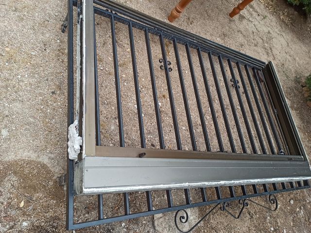 ventanal 2 metros con persiana, mosquitera y reja