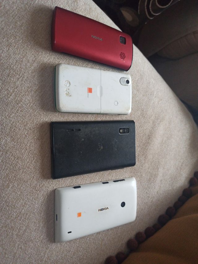 móviles antiguos para piezas.