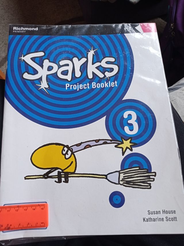 SPARKS Proyect  Booklet  3 primaria