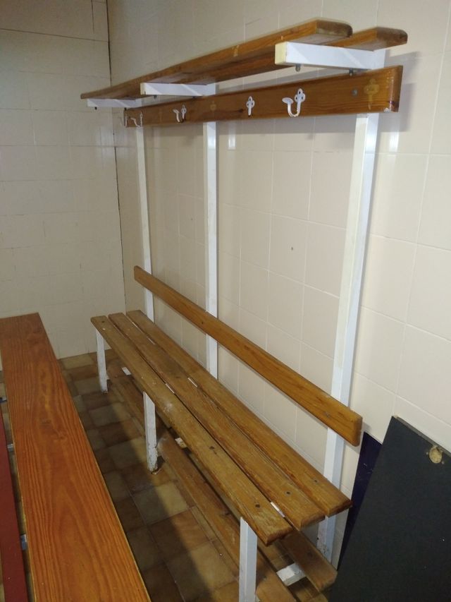 Banco perchero de segunda mano por 50 € en Tavernes Blanques en WALLAPOP