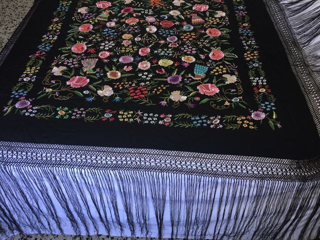 Mantòn de Manila hecho a Mano