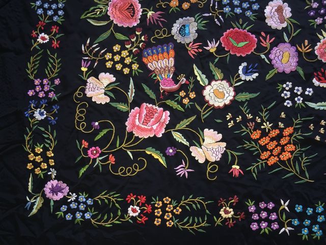 Mantòn de Manila hecho a Mano