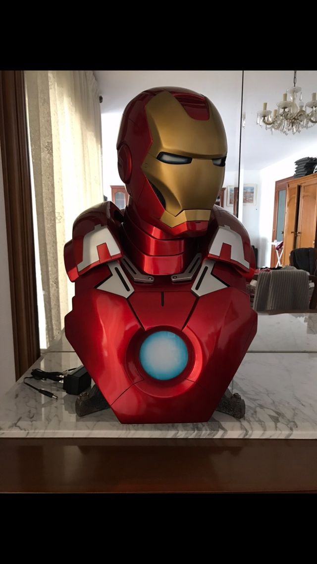 Iron Man Mark VII Sideshow 1:1 Bust