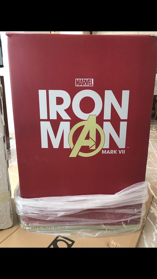 Iron Man Mark VII Sideshow 1:1 Bust