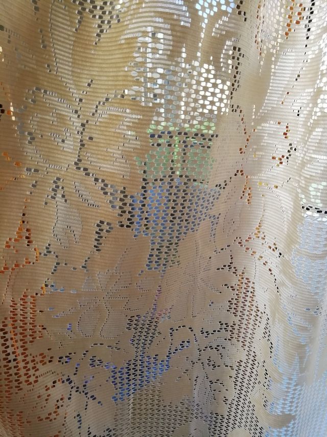 2 cortinas clásicas + regalo barra para colgarlas